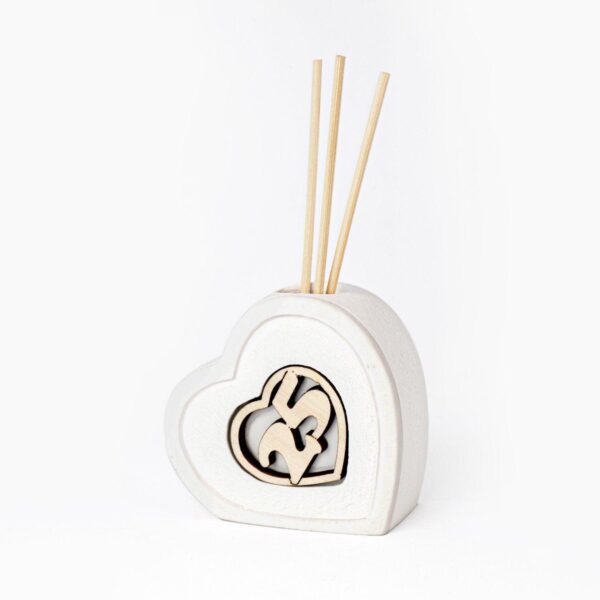 Bomboniera Profumatore Anniversario Matrimonio a Forma di Cuore in Resina Colorata con Applicazione in Legno 25 e 50