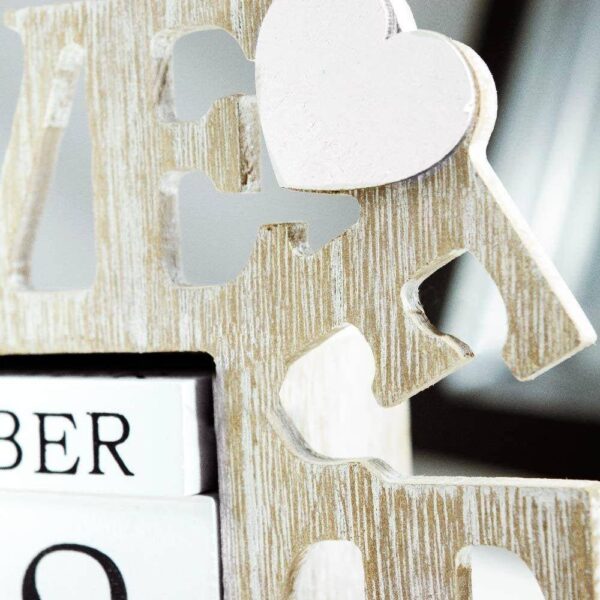 Datario da Tavolo in Legno Laccato Color Tortora Dettaglio Scritta Sweet con Cuore e Cubetti Bianchi per Numero Giorno e Mese Originali e Utili Albalu Bomboniere
