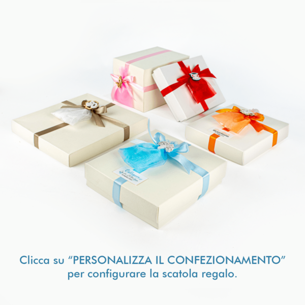Icona Sacra Bomboniera a Forma di Cuore con Retro in Legno Laccato e Placca in Argento Laminato Colorato a Temi Vari Icone Sacre Albalu Bomboniere