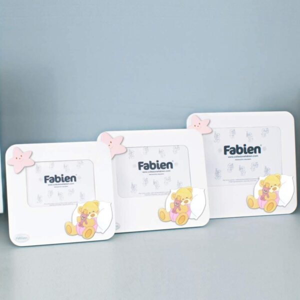 Portafoto Prima Infanzia Bianco Con Applicazione Orso Con Cuscino In Legno Linea Bear Colorata