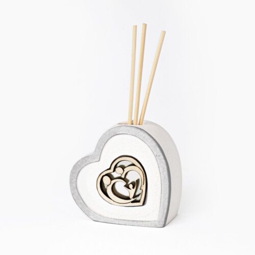 Profumatore a Forma di Cuore in Resina Colorata con Applicazione in Legno Sacra Famiglia