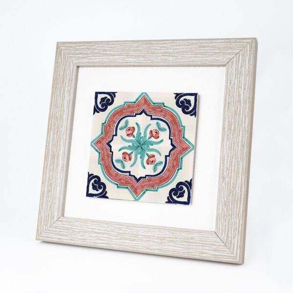 Quadretto in Legno con Piastrella Maiolica in Gres Porcellanato e Cornice Bianca Quadrata