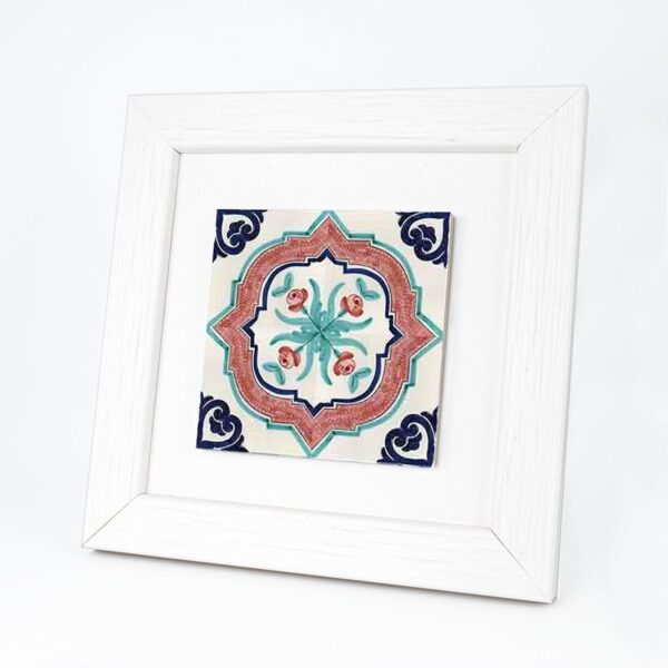 Quadretto in Legno con Piastrella Maiolica in Gres Porcellanato e Cornice Bianca Quadrata