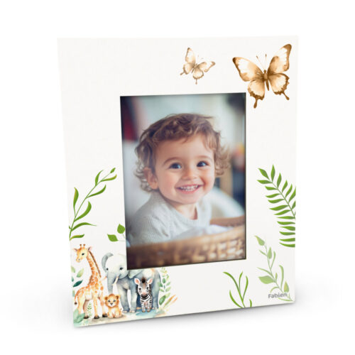 Portafoto in legno personalizzato con nome, tema safari con farfalle; cornice bianca verticale da appoggio o parete