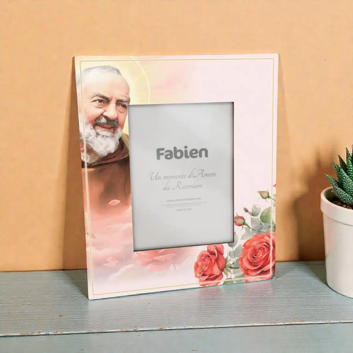 Portafoto Padre Pio personalizzato in legno, le tre misure disponibili